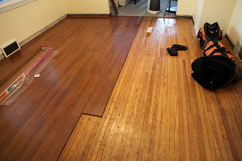 Laminate flooring over wood subfloor by gardener41/flickr
