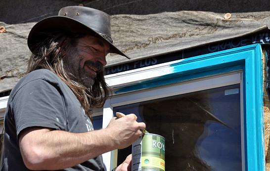 Action shot of Denver carpenter Kevin Stevens by Kevin Stevens for Networx.